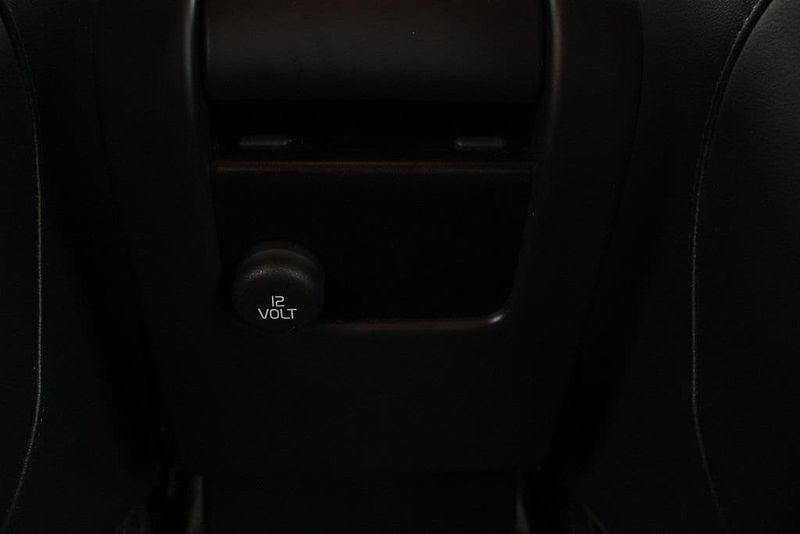 Volvo  V60 T6 Drive-E AWD R-Design Platinum